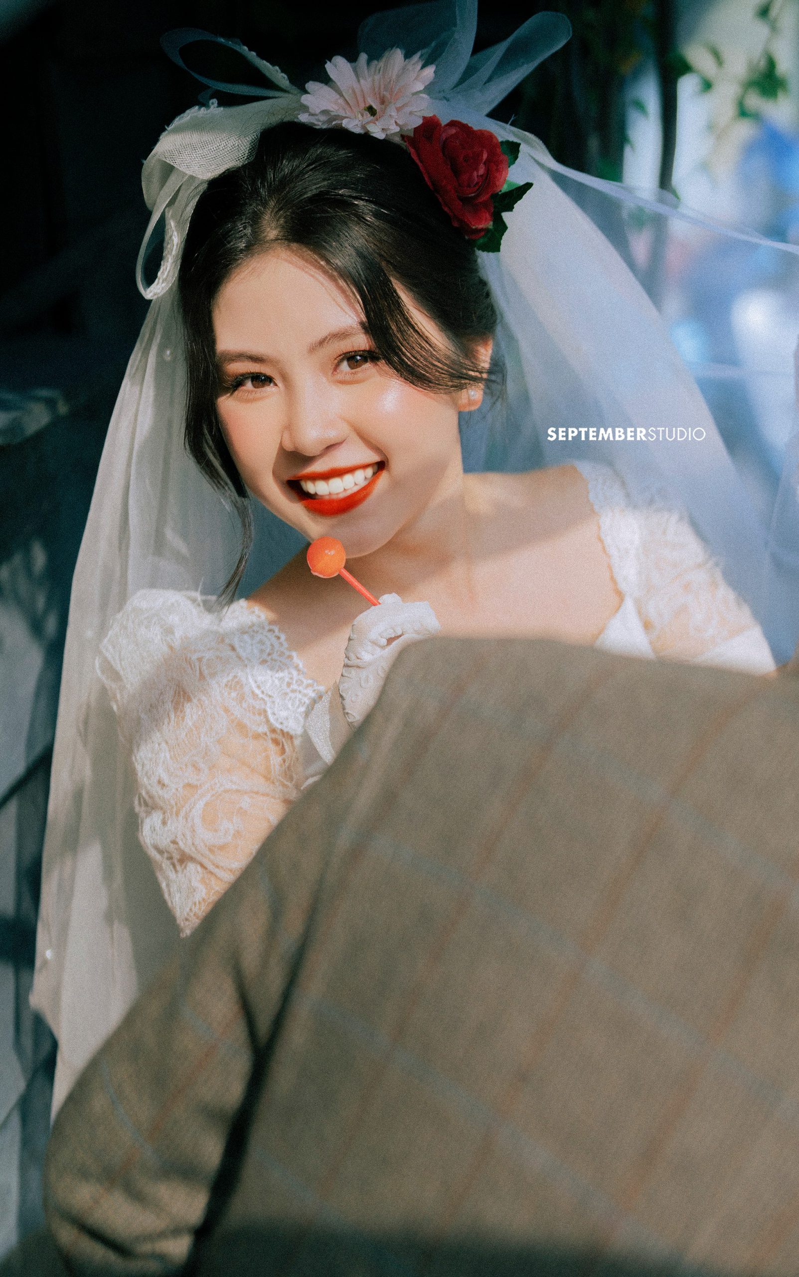 Cô dâu chụp ảnh cưới Sài Gòn - September Studio