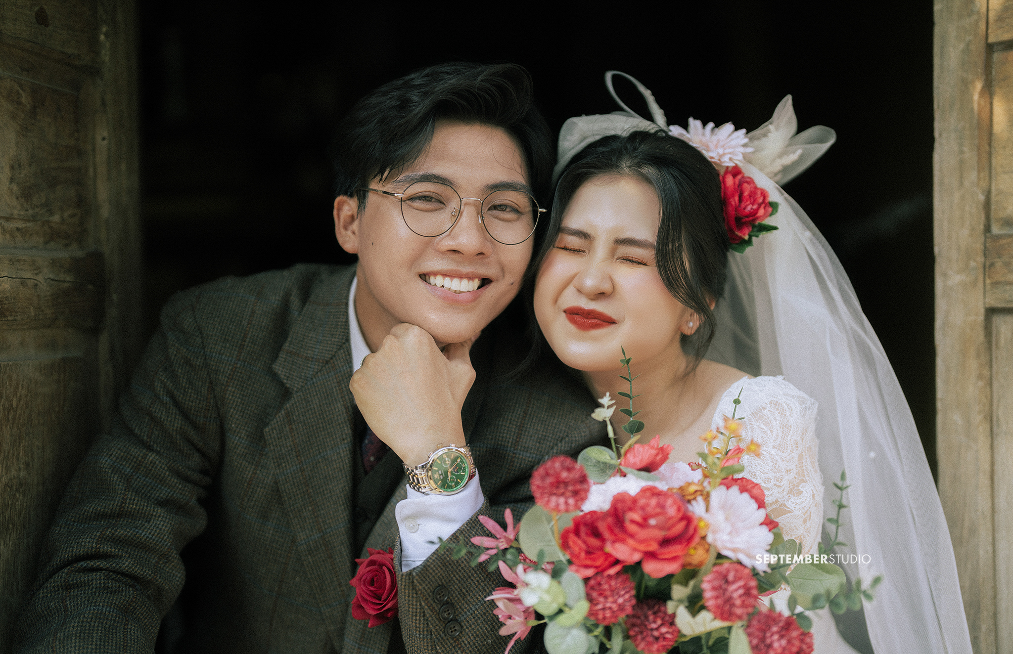 Dâu rể chụp hình cưới Sài Gòn - September Studio