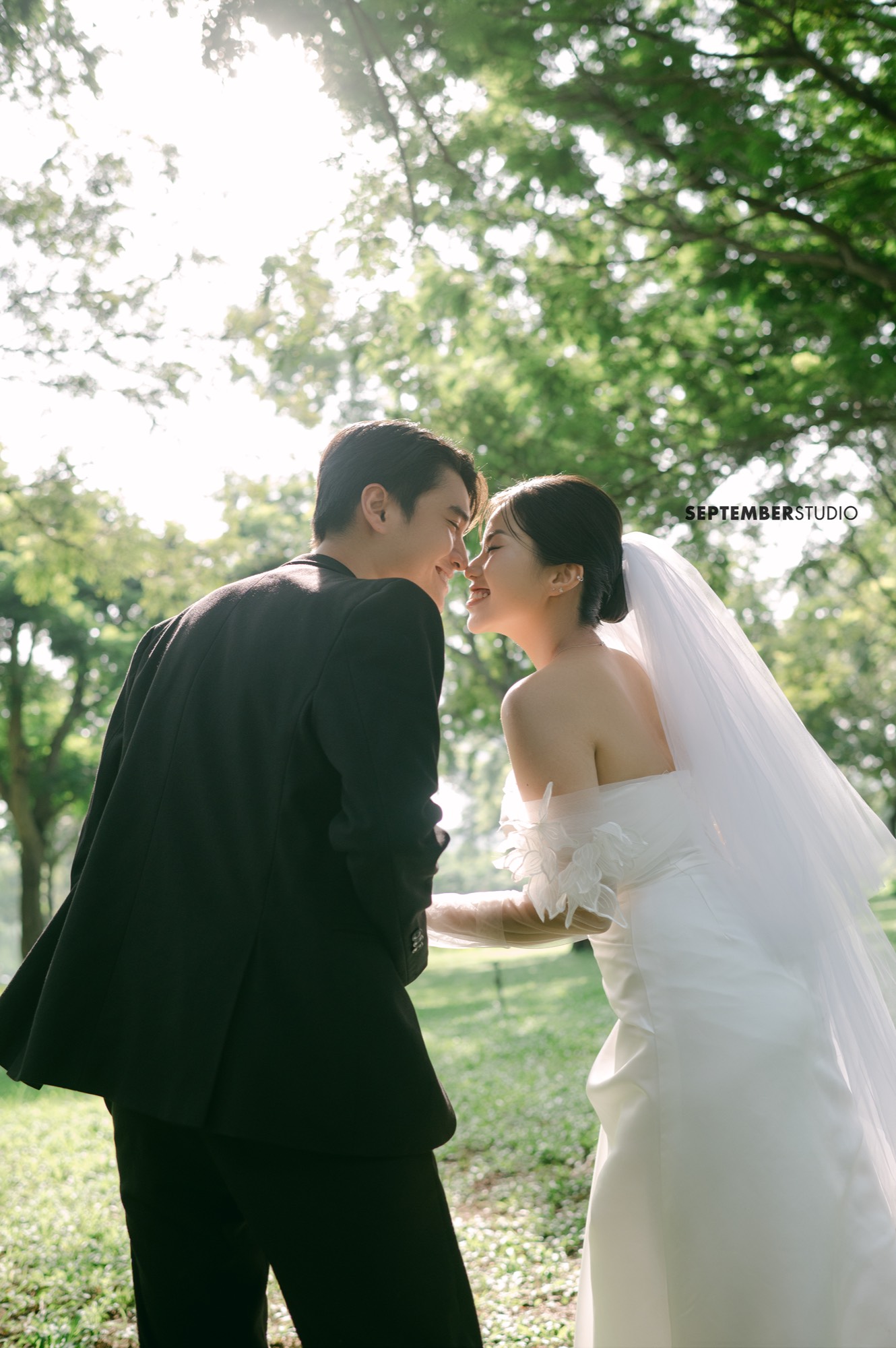chụp ảnh cưới công viên sài gòn - September Studio 3